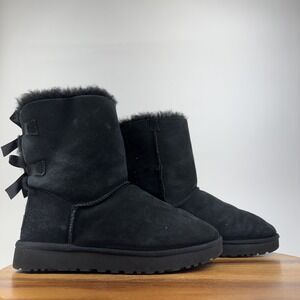 Womens Ugg Mini Bailey Bow II Black Sheepskin Lined Suede Boots Size 9 M GUC